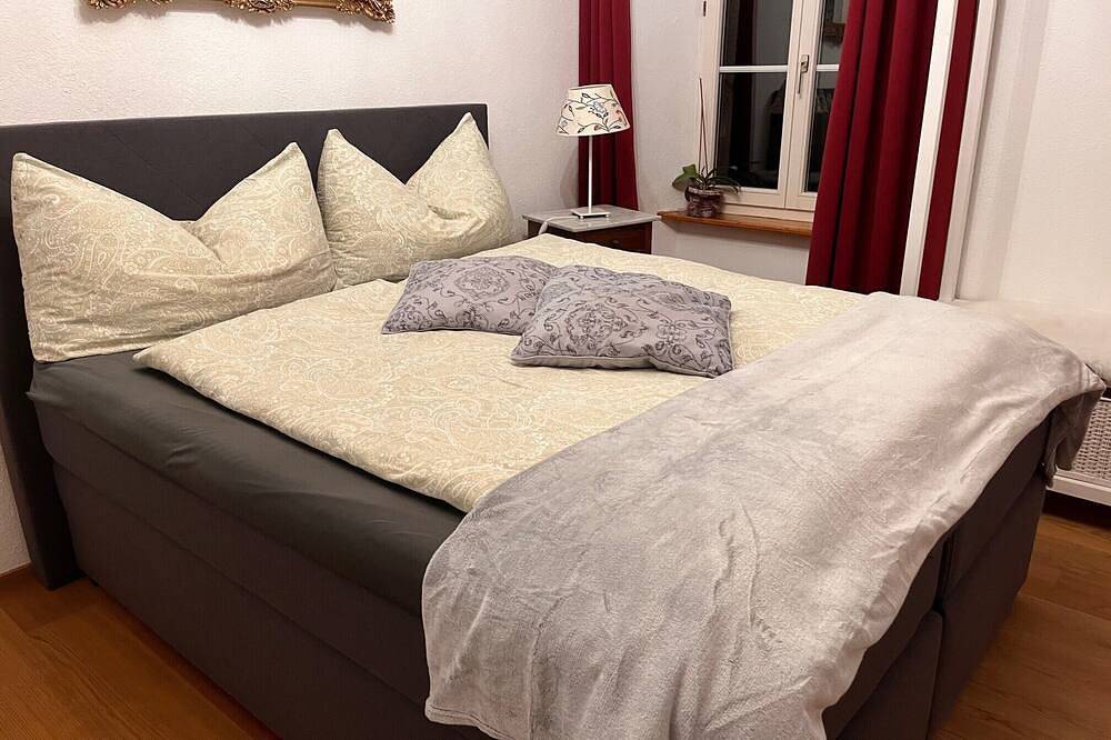 Ganze Wohnung, Ferien nahe Andermatt - Zentralschweiz - Gurtnellen 2.5 Zi. für max 4 Personen in Gurtnellen, Uri