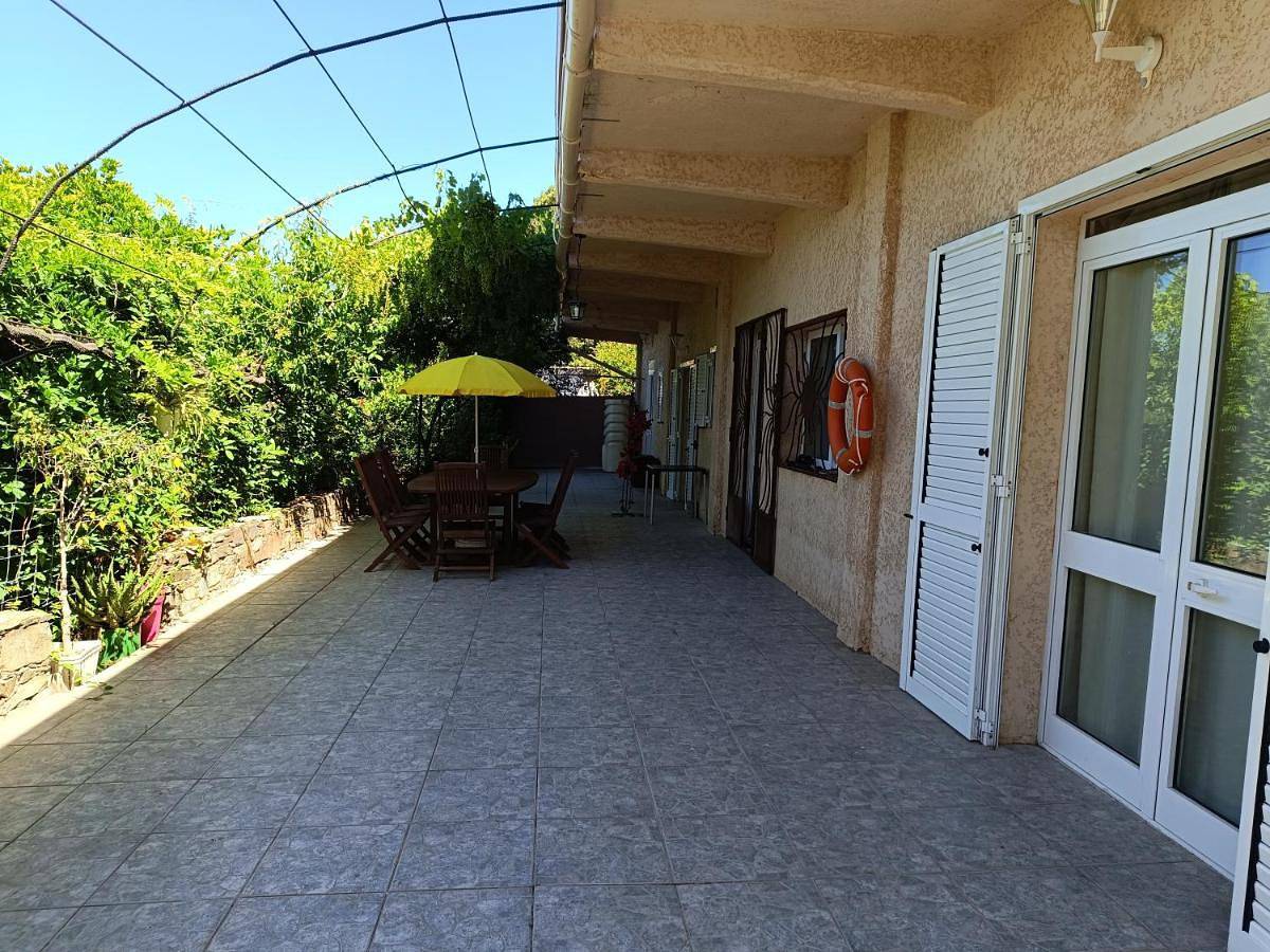 Appartement entier, Appartement avec terrasse vue sur mer in Canari, Cap Corse