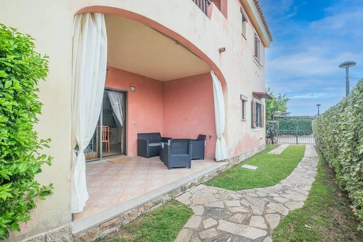 Appartamento per 5 persone, con Terrazza e Giardino nonché Piscina a Murta Maria