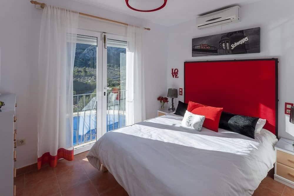 Preciosa Villa con vistas espectaculares in Pedreguer, Costa Blanca