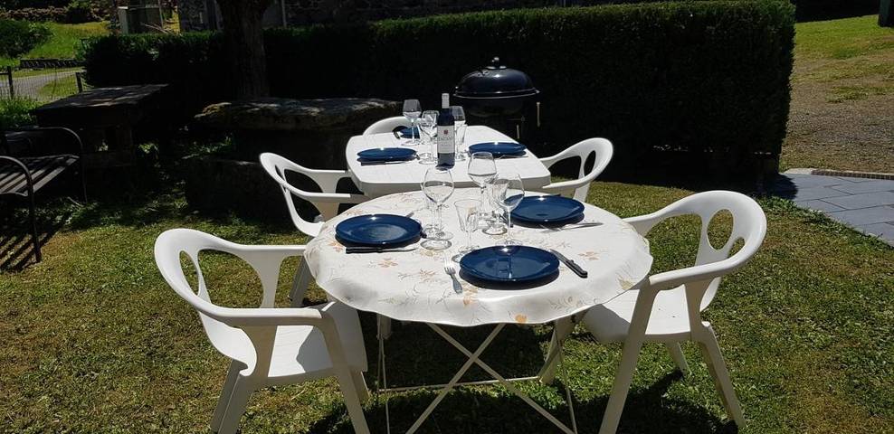 Location de vacances pour 10 personnes, avec jardin et vue dans Neussargues en Pinatelle - 4