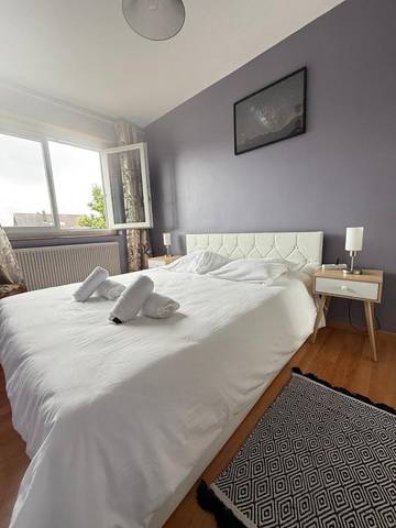 Location de vacances pour 10 personnes, avec jardin à Benfeld