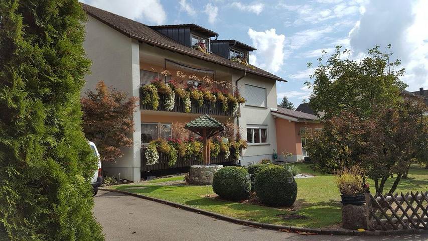 Ferienwohnung für 4 Personen, mit Garten