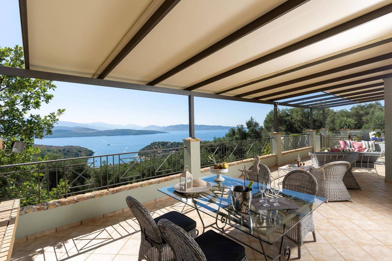 Villa Firefly by Villa Plus in Agios Stefanos (Corfu), Corfu