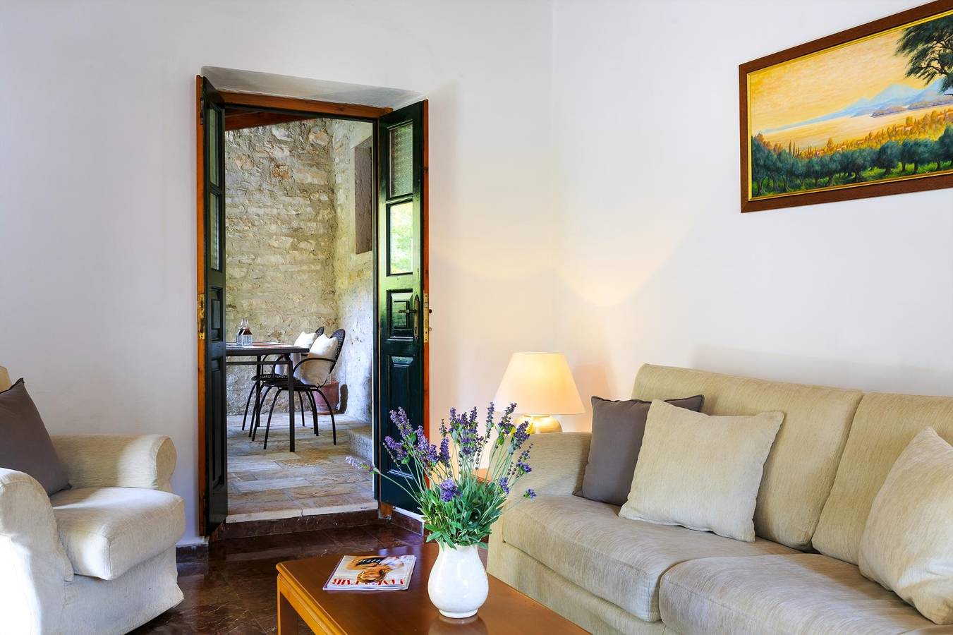 Charming Historic Cottage with Walled Courtyard in Agios Stephanos in Agios Stefanos (Corfu), Corfu