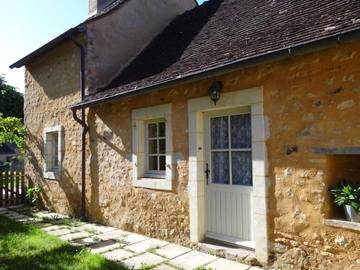 Gîte pour 5 personnes, avec terrasse à Asnières-sur-Vègre