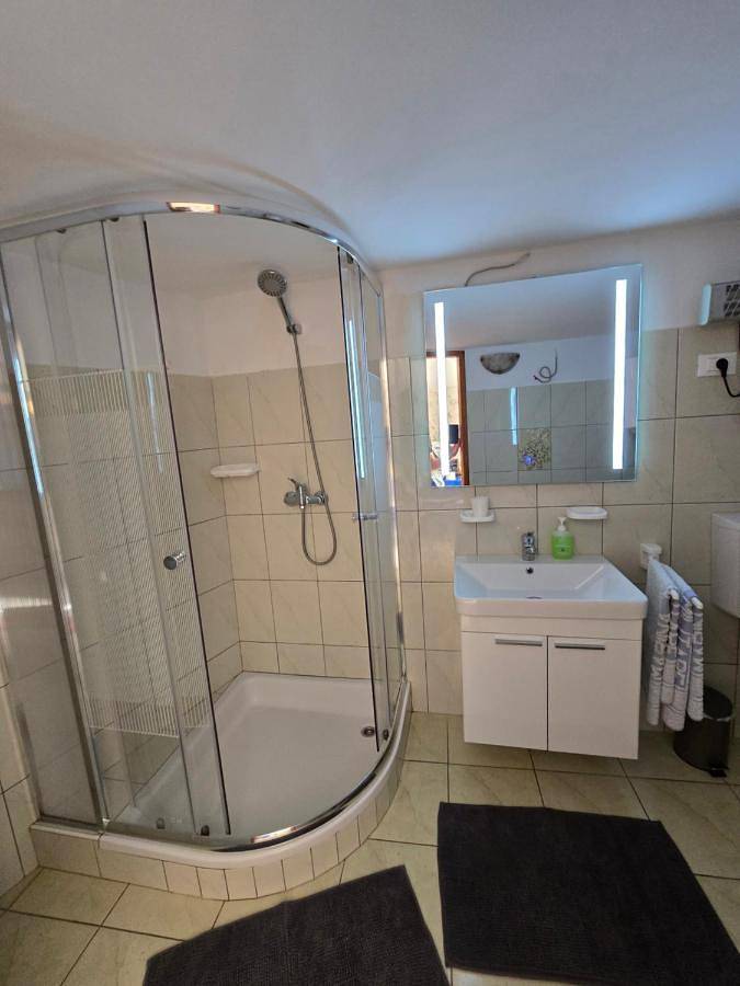Ganze Wohnung, Beli Casa in Cres Stadt, Cres
