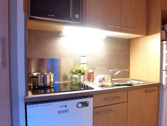 Camping pour 2 personnes, avec sauna et bassin pour enfant en Haute-Savoie - 3