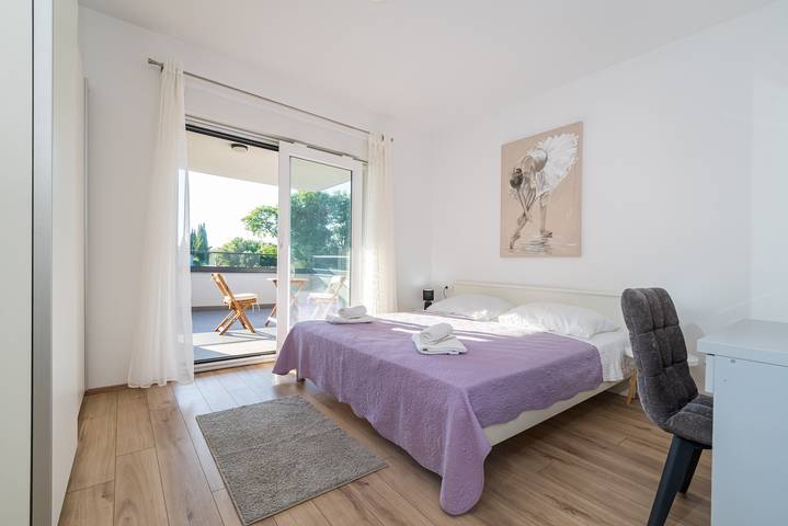 Ferienwohnung für 5 Personen, mit Garten und Terrasse in Sveti Filip i Jakov - 4