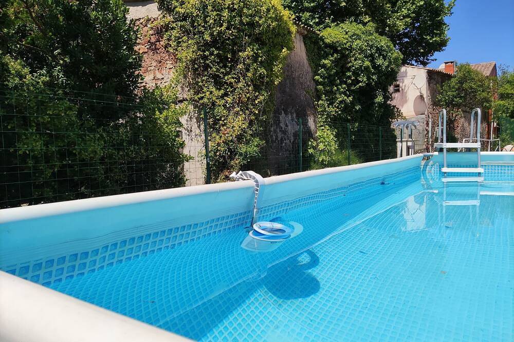 House with swimming pool in quiet countryside close to beaches in Solliès-Ville, Costa mediterránea (Francia)