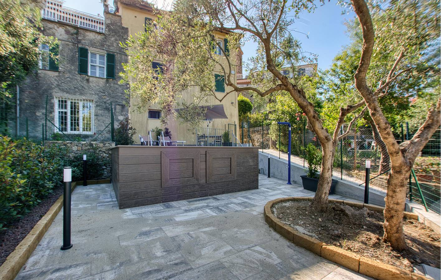 Ganze Ferienwohnung, Paradies mit Meerblick und Pool, 2 km zum Strand von Baia delle Vele in Costarainera, Riviera di Ponente
