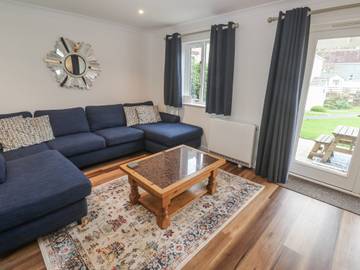 Holiday Home for 4 People in Cornwall, Photo 1