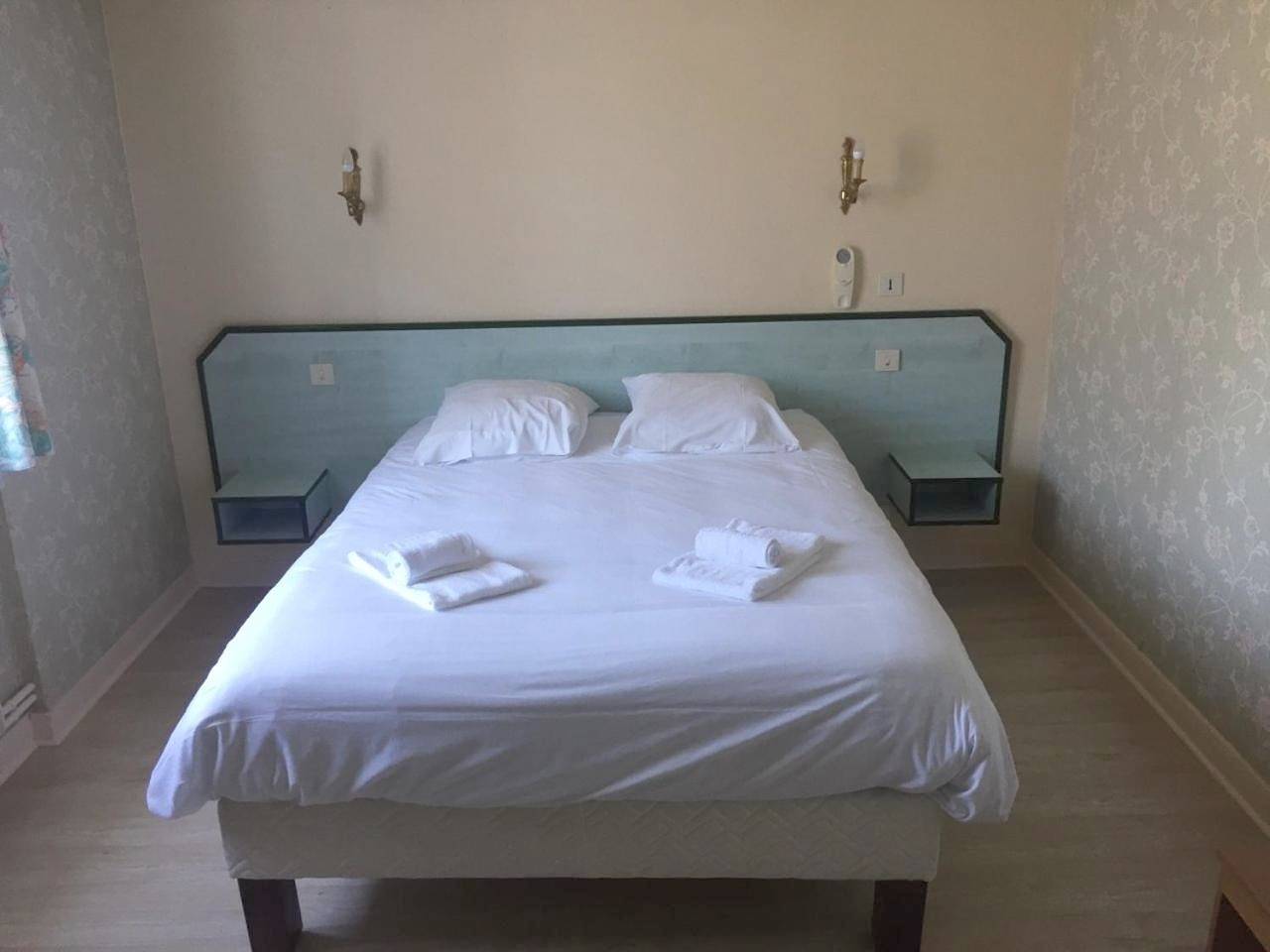 Triple Room in Romorantin-Lanthenay, Sologne