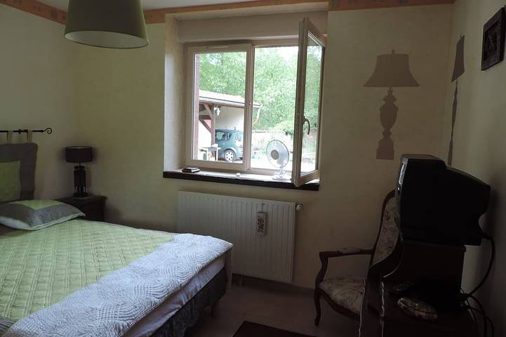 Location de vacances pour 5 personnes, avec jardin à Chagny - 2