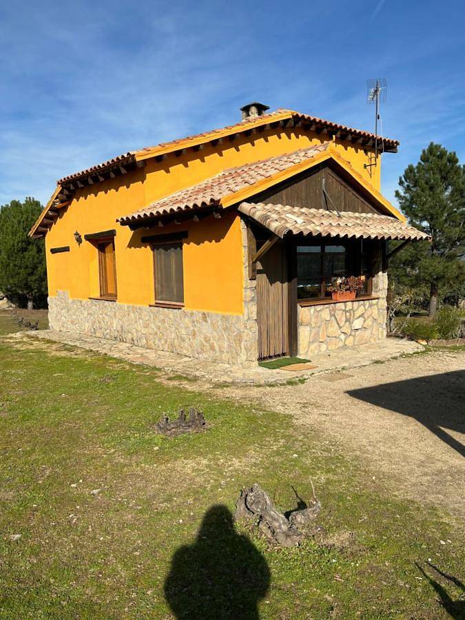 Casa de vacaciones para 6 personas, con piscina además de vistas y jardín, Se admiten mascotas en Provincia de Ávila - 2