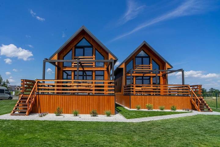 Apartament wakacyjny dla 6 osób, z Jacuzzi i Taras oraz Ogród i Sauna w Mysłakowice
