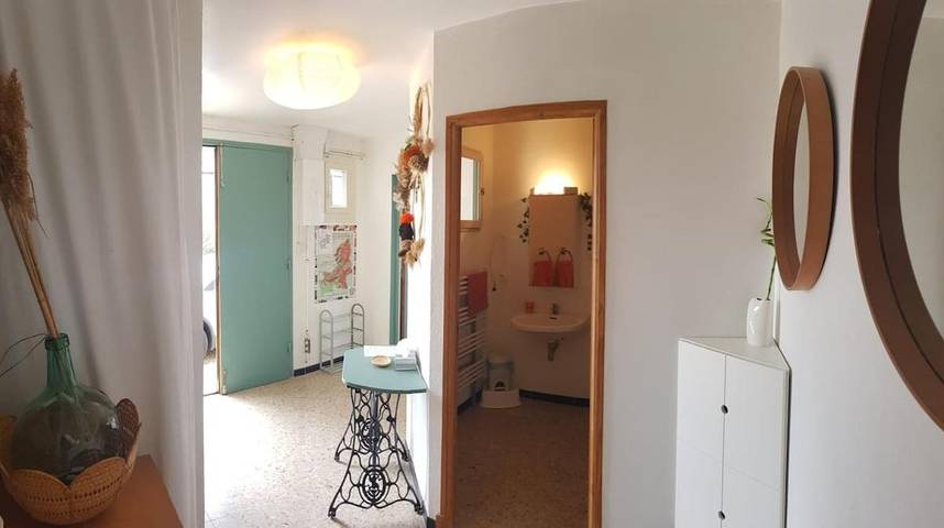 Location de vacances pour 3 personnes, avec piscine ainsi que jardin et vue à Beaumes-de-Venise - 4