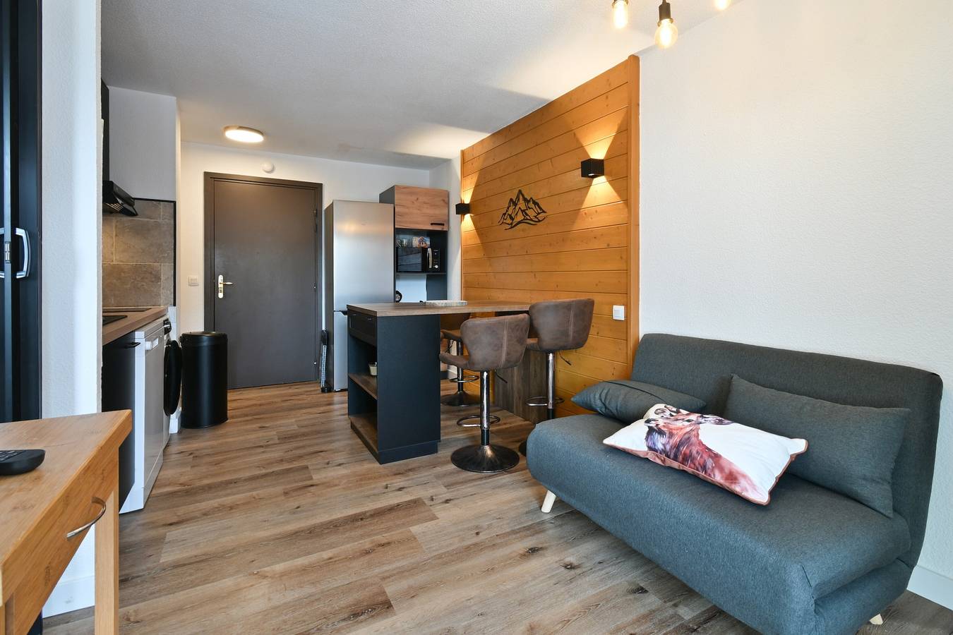 Ganze Wohnung, Appartement 'Les Marmottes - B12' mit Bergblick und Balkon in Flumet, Albertville und Umgebung