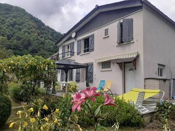 Cottage pour 2 personnes, avec vue et jardin à Ustou