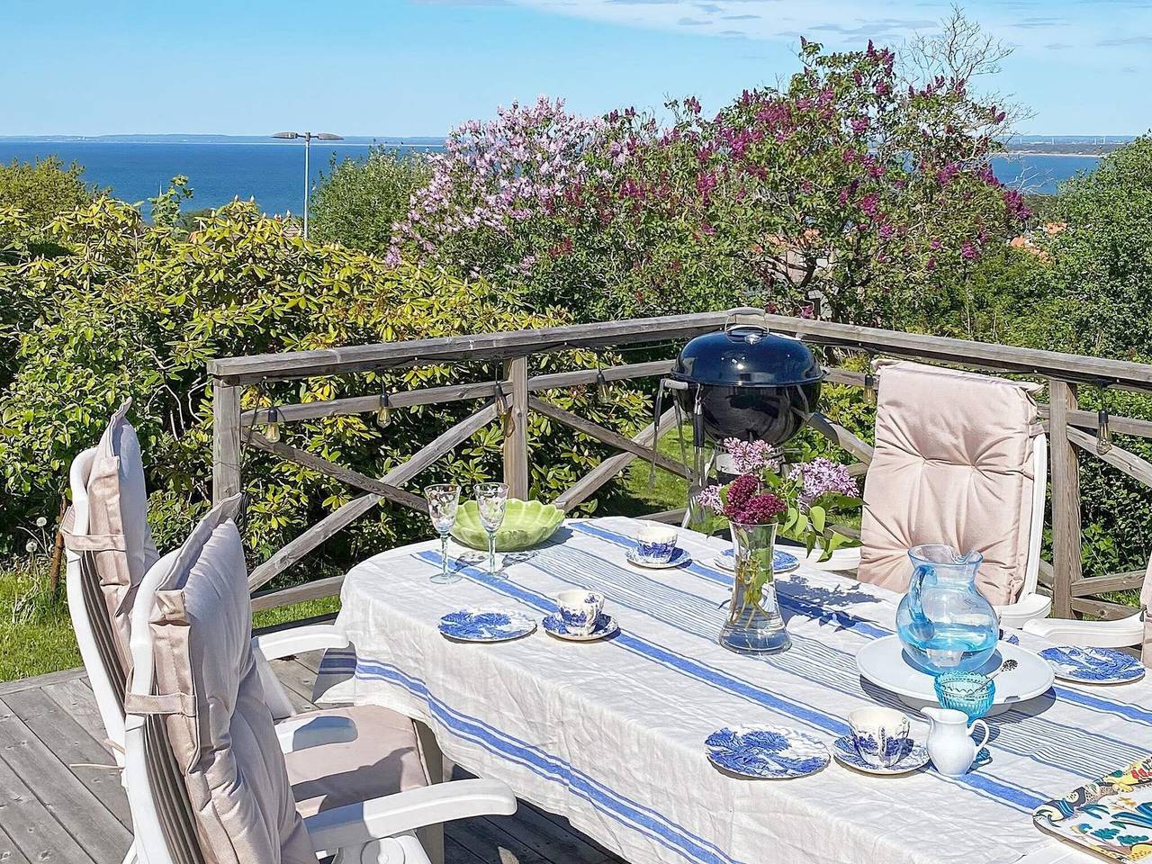 Semesterboende vid kusten med utsikt i Bastad in Båstad, Bjärehalvön