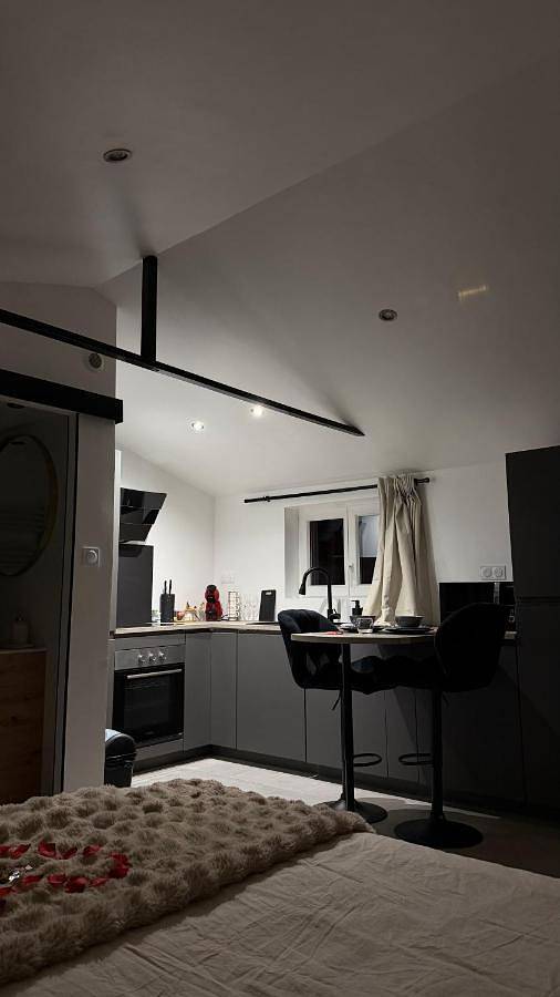 Escapade Cosy - Studio & Spa in Prignac-et-Marcamps, Région de Blaye