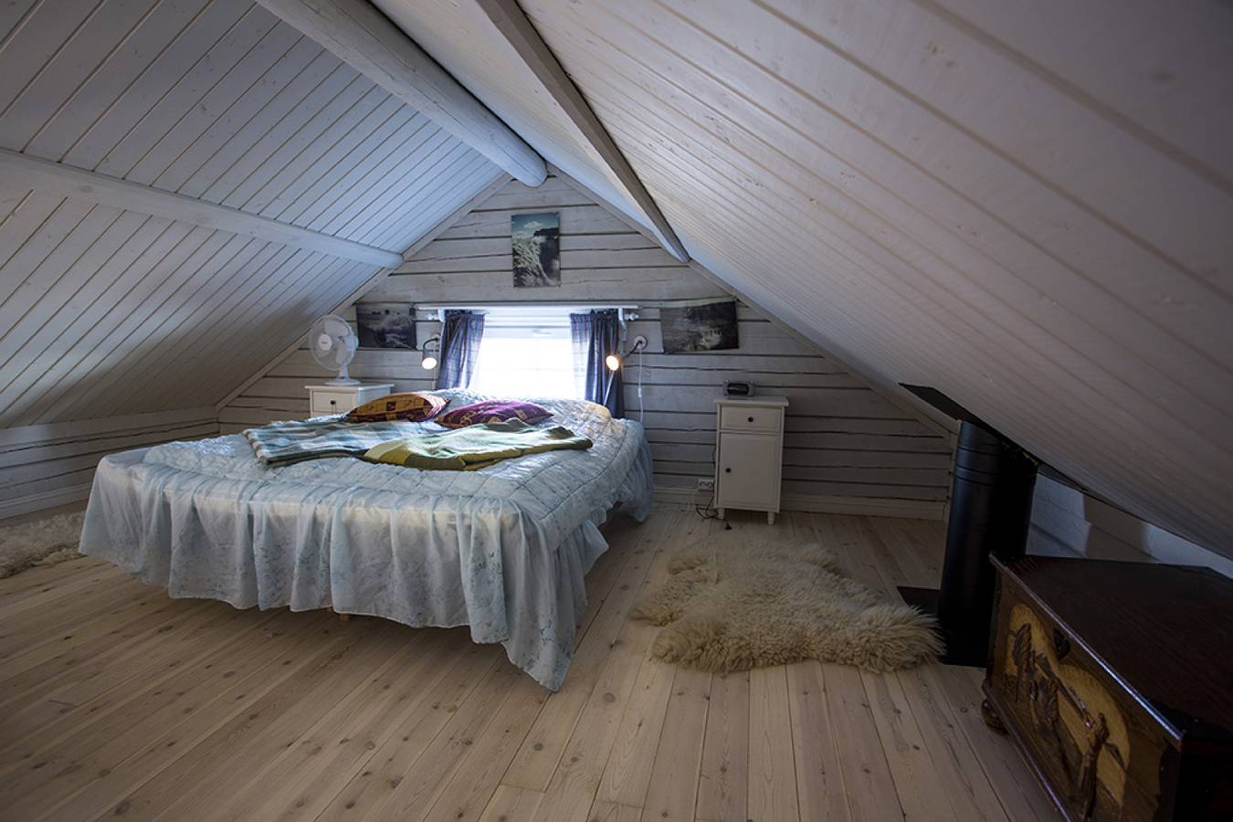 Wunderbares Ferienhaus direkt am See mit Sauna, Wifi und Wildnisbad (mietbar) in Jämtland