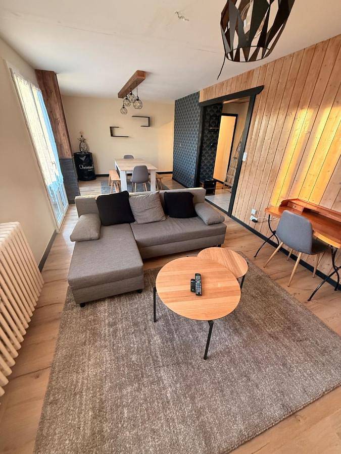 Appartement entier, Appartement chaleureux familial in Saint-Laurent-en-Grandvaux, Parc naturel régional du Haut-Jura