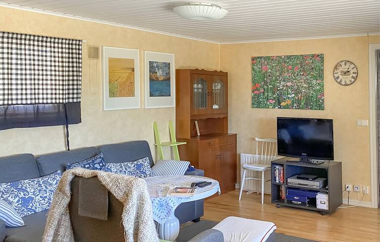 Hus för 9 Personer med trädgård in Öland