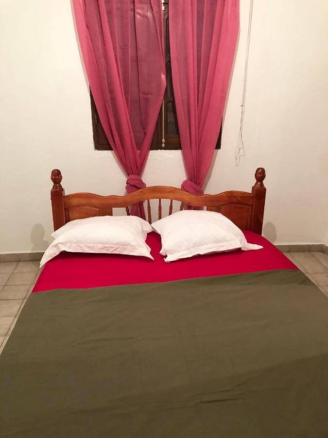 Casa de huéspuedes para 2 personas, con vistas y jardín, Se admiten mascotas en Guadalupe