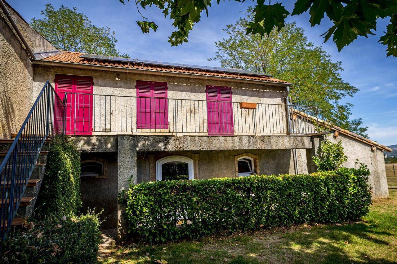 Appartement entier, One-Bedroom Apartment in Le Poët, Région de Gap