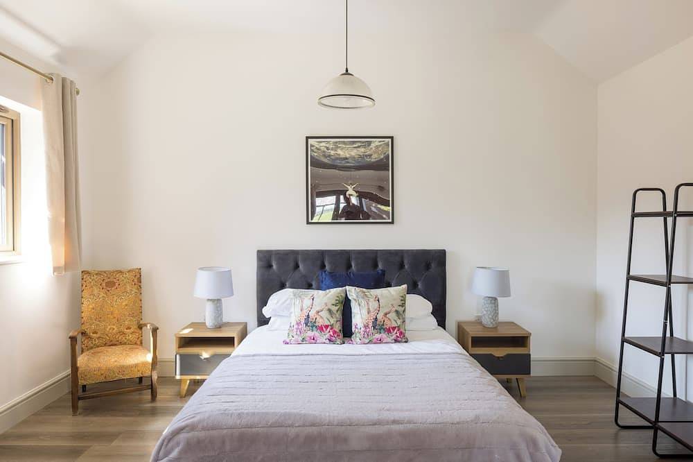 Stylish cottage, countryside views, wood burning hot tub, 20 mins to Cambridge in Croydon (Cambridgeshire), Cambridgeshire