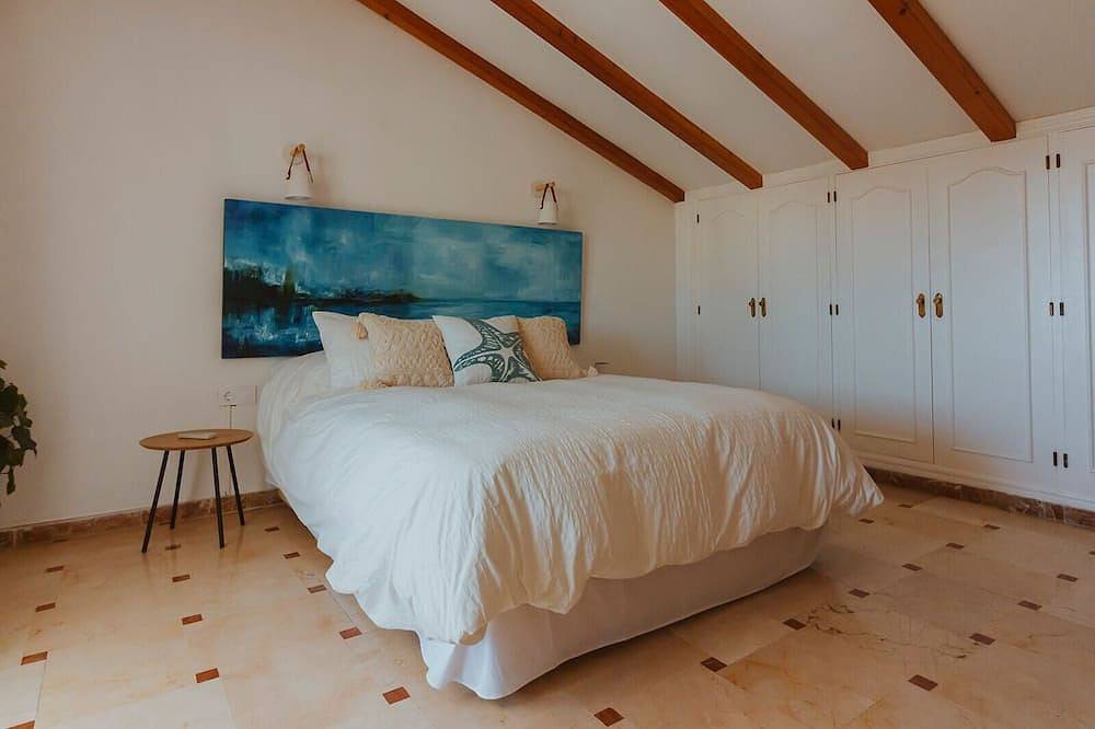 Geheel appartement, Apartment with large terrace next to the beach in La Carihuela, Torremolinos
