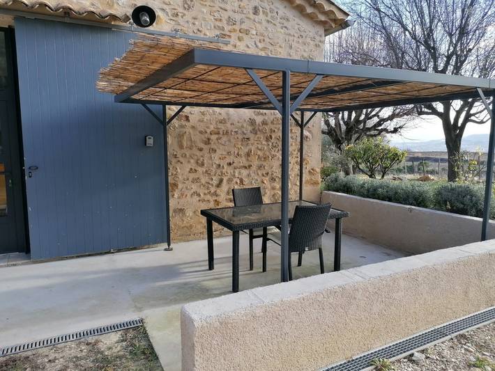 Gîte pour 2 personnes, avec jardin ainsi que terrasse et piscine dans Drôme provençale - 2