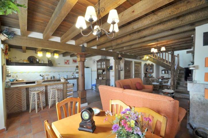 Casa rural para 6 personas, con terraza en Caballar