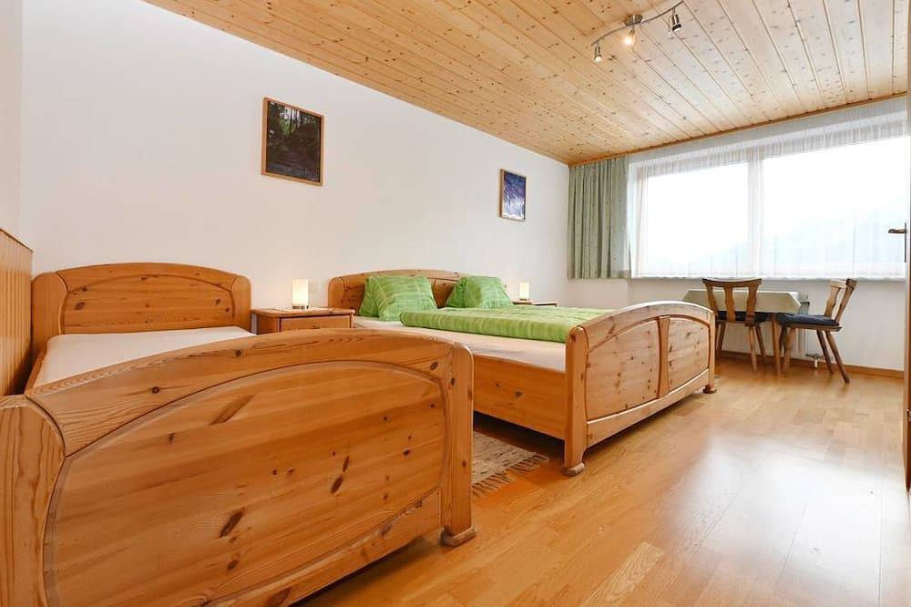Haus Valuga - Ferienwohnung in Bürserberg, Brandnertal