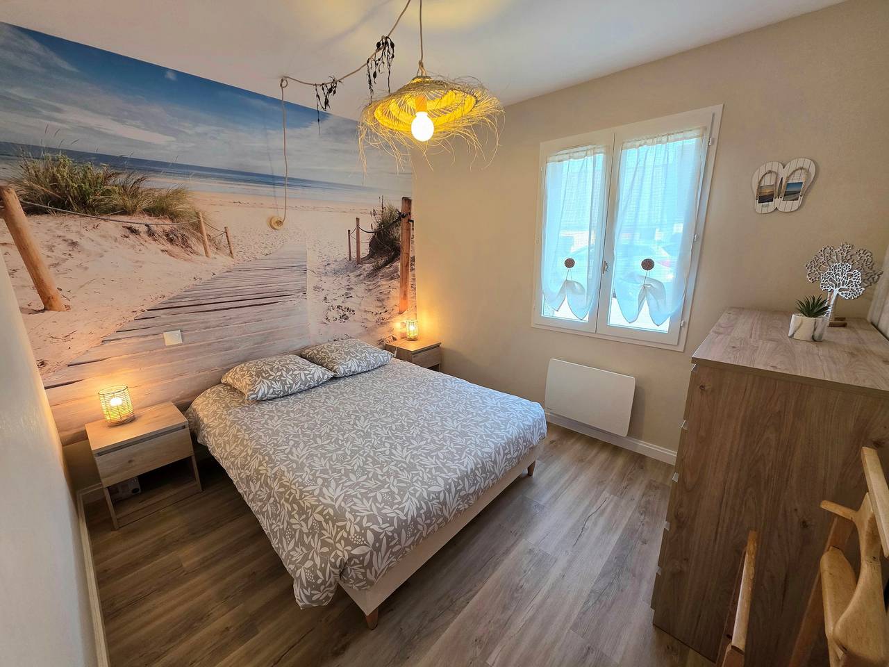Maison de vacances « Les Volets Bleus » avec terrasse, jardin privés et Wi-Fi in Pirou, Région de Coutances