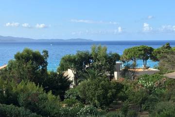 Villa pour 6 personnes, avec terrasse et jacuzzi à Ajaccio