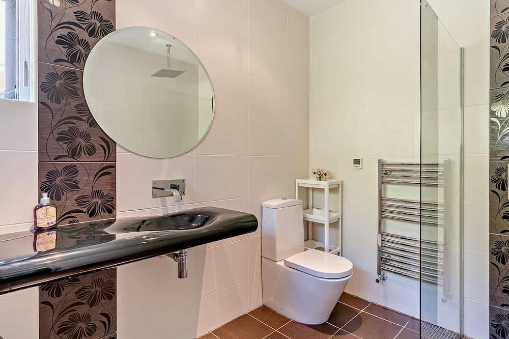 4 Bed in Penylan in Cardiff, Région de Cardiff