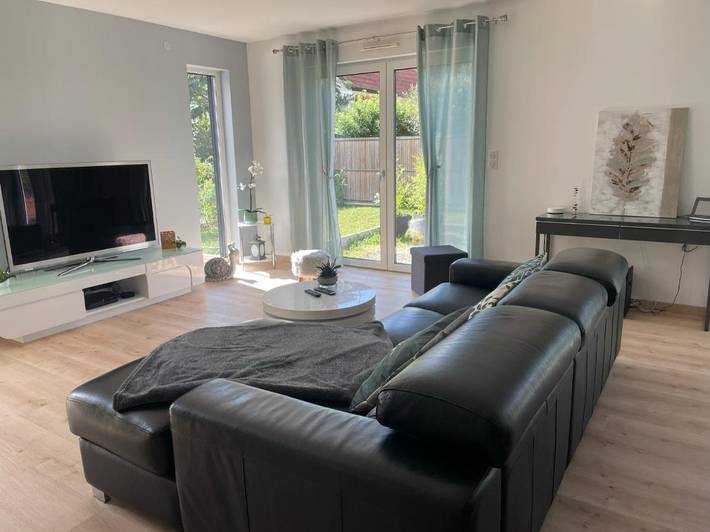 Location de vacances pour 8 personnes, avec Terrasse et Jardin à Ostwald