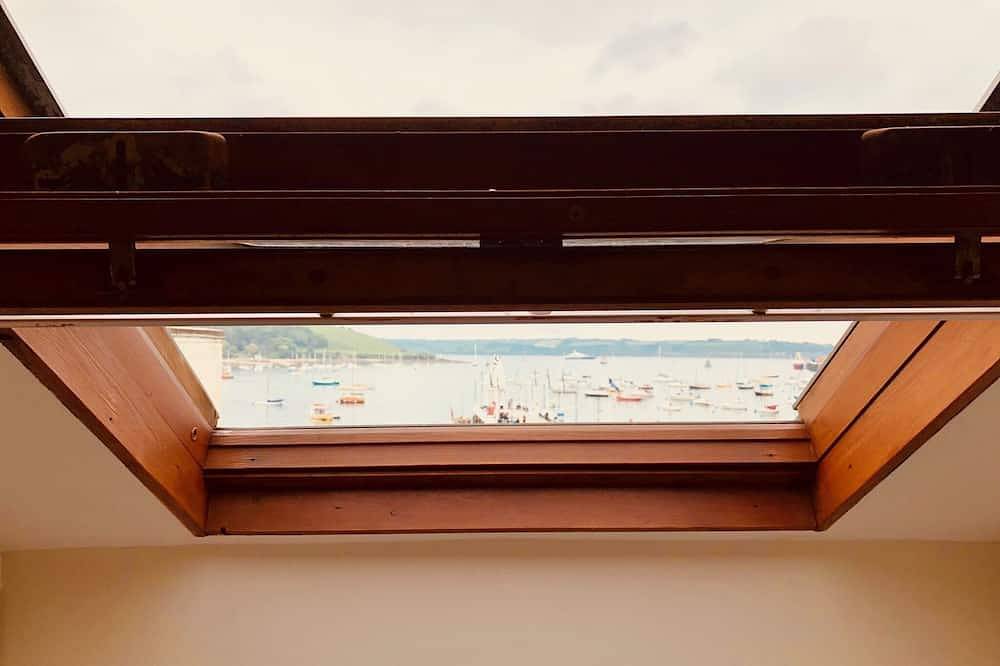 Entire apartment, Large central Falmouth apartment with views. Top rated in Falmouth (Cornwall), Cornwall