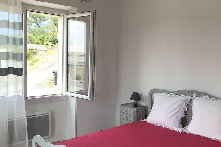 Location de vacances pour 6 personnes, avec jardin et balcon à Rousson - 2