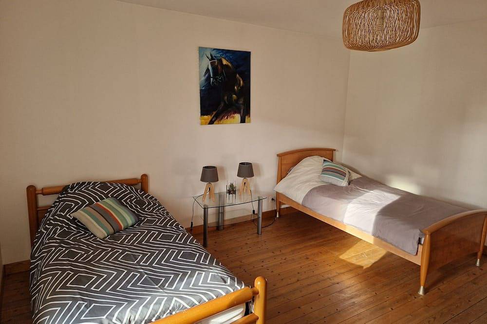 Maison calme avec 3 chambres, proche centre-ville Lunéville & gare, accès facile à Nancy in Lunéville, Région de Lunéville