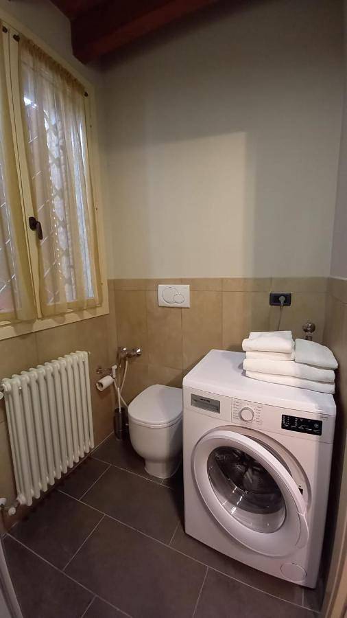 Location de vacances pour 2 personnes, avec piscine ainsi que jardin et vue, animaux acceptés à Reggio d'Émilie - 3