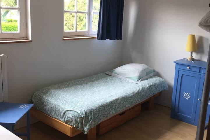 300 Meter vom Meer entfernt, Haus auf eingezäuntem Grundstück für 9 Personen nicht zu übersehen. in Pirou, Coutances und Umgebung