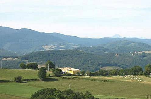 La ferme de Lèdre - Arc en ciel in La Bastide-de-Sérou, Parc naturel régional des Pyrénées ariégeoises