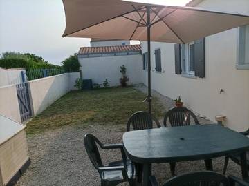 Gîte pour 6 personnes, avec jardin et terrasse, animaux acceptés dans Phare de Chassiron