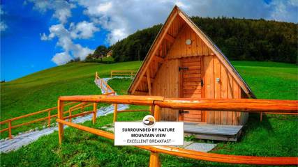 Camping für 2 Personen, mit Garten und Seeblick sowie Ausblick und Terrasse in Slowenien