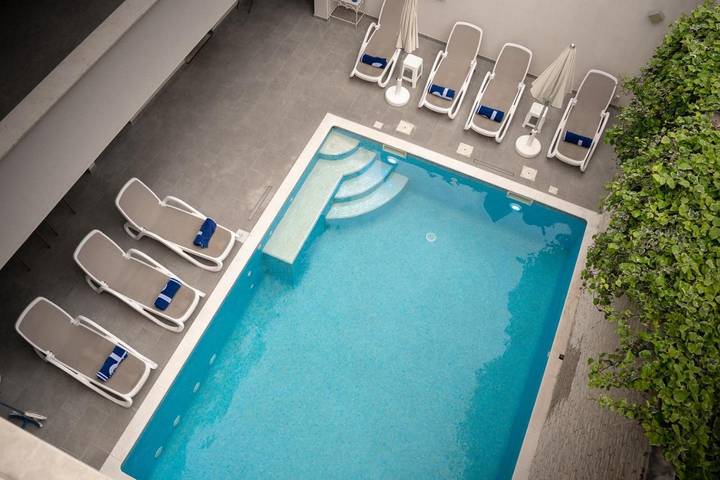 Gîte pour 2 personnes, avec piscine ainsi que jacuzzi et terrasse à Split - 4