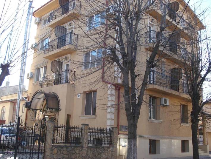 Maison d’hôte pour 4 personnes, avec balcon et vue dans Constanța