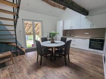 Gîte pour 5 personnes, avec jardin à Sombernon